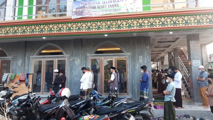 Masjid di Ciputat Gelar Salat Idul Adha