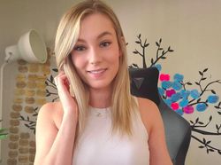 Lisa, Gamer Tenar yang Cinta Mati Pada Suami Korea