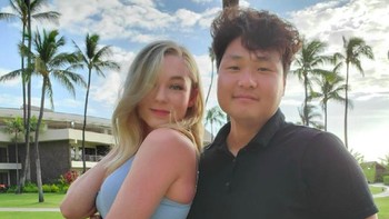 “Manusia favoritku di dunia ini. Cinta dalam hidupku. Suami yang penuh cinta, baik, sabar dan mengagumkan. Aku mencintaimu sepenuh hatiku,” tulisnya dalam caption foto ini. Foto: Instagram