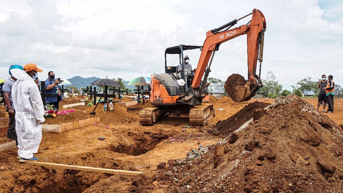 Kasus COVID-19 varian Delta  ditemukan di Papua. Pemprov Papua pun berencana melakukan lockdown pada Agustus mendatang guna tekan kasus COVID-19 di sana.