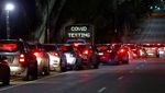 Antrean Tes COVID-19 Drive Thru di Adelaide Mengular