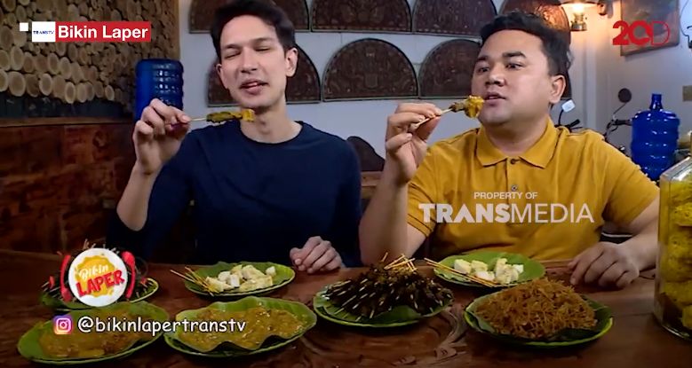 Bikin Laper! Dimas Beck dan Ncess Nabati Dibuat Ketagihan dengan Sate Padang yang Lamak bana