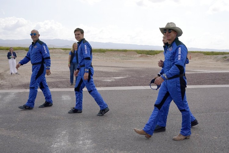 Blue Origin Jeff Bezos