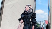 Penampilan Herlin Kenza disebut mirip barbie. Foto: dok. Instagram/@herlinkenza