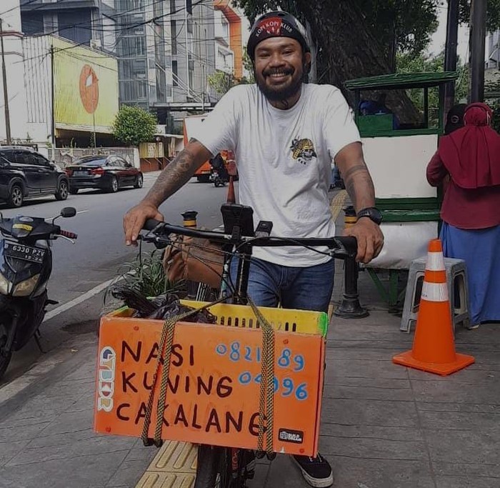 Keren! Instagram Ini Promosikan Pedagang Bersepeda agar Jualannya Makin Laris