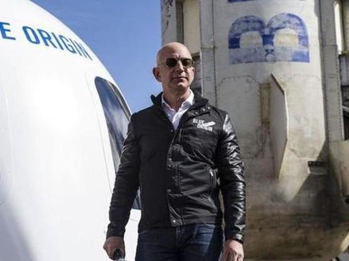 Jeff Bezos Terbang ke Luar Angkasa, Ini 5 Fakta Kulinerannya yang Unik