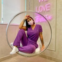 Julia tak hanya punya paras cantik, namun juga cerdas. Dia adalah mahasiswi kedokteran jurusan biomedis.Foto: Instagram