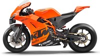 Menariknya, dengan tenaga sebesar itu, motor ini hanya memiliki bobot sekitar 140 kg. Artinya, rasio power-to-weight motor ini mendekati 1:1, sehingga mampu menghasilkan performa maksimal di lintasan balap. Foto: KTM