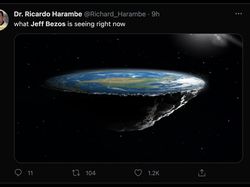 Roket Jeff Bezos Ditertawakan Mirip Kemaluan