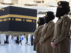 Jaga Kesucian, Arab Saudi Larang Selfie, Foto, Video di Dua Masjid Suci