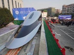 China Luncurkan Kereta Tercepat di Dunia