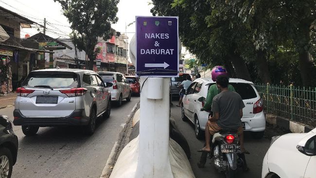 PPKM Level 4 Diperpanjang, Ini Syarat Perjalanan Naik Mobil Pribadi Terbaru