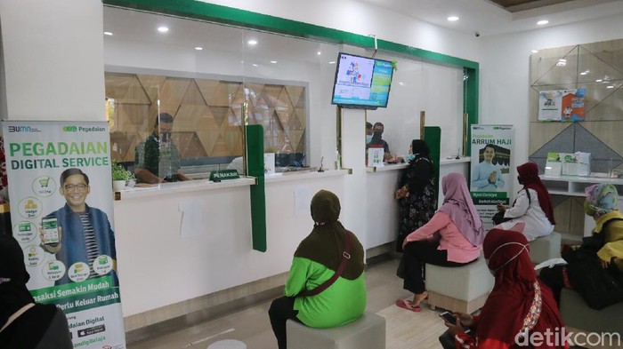 Suasana Kantor Pegadaian Kudus, 21/7/2021