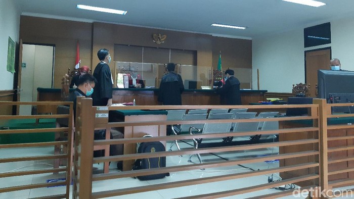 Suasana sidang kasus mark up pengadaan masker di Banten
