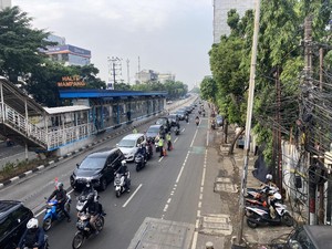 Lalin Lancar di Titik Penyekatan Mampang Jaksel Pagi Ini