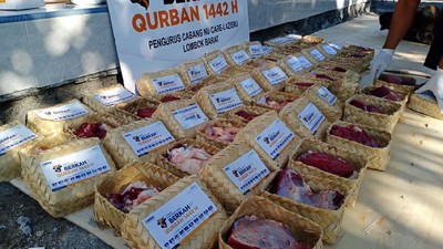 Tebar Daging Kurban hingga Pelosok Negeri