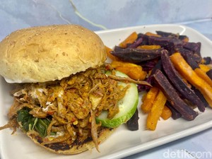 The Good Habit: Yummy! Burger Rendang dan Ayam Geprek Rendah Kalori