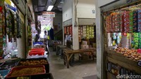Para pedagang berharap ke pemerintah agar pemberlakukan PPKM Darurat perlu dievaluasi secara seksama supaya penerapan aturan ini tidak memperparah kondisi pedagang pasar sebagai penggerak ekonomi semakin sulit dan tak berdaya.