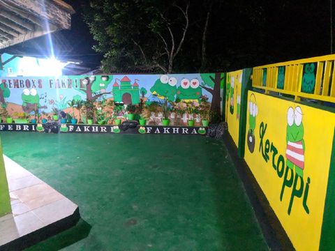 Viral rumah serba keropi.