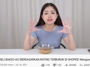 YouTuber Ini Review Baso Aci Rating Terburuk, Kayak Apa Rasanya?