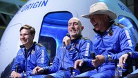 Oliver Daemen smiles during a post launch briefing where passengers described their flight experience from the spaceport near Van Horn, Texas, Tuesday, July 20, 2021. (AP Photo/Tony Gutierrez)