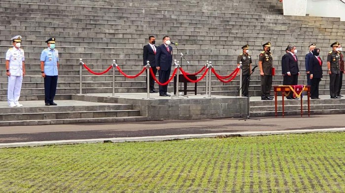 Pendidikan dan latihan bela negara serta wawasan kebangsaan berlangsung di Universitas Pertahanan Sentul, Bogor. Diklat itu dibuka Ketua KPK Firli Bahuri.