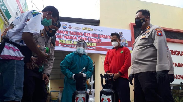 Gerai Oxigen Gratis Untuk Warga Isolasi di Bojonegoro di buka