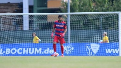 Foto: Penampakan Gianluigi Buffon dalam Balutan Jersey Parma Lagi