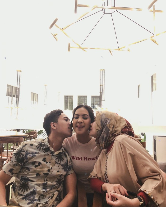 Ibu Anya Geraldine Ibu Anya Geraldine