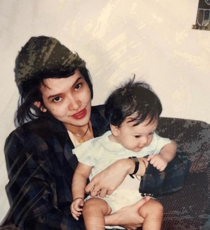 Ibu Anya Geraldine