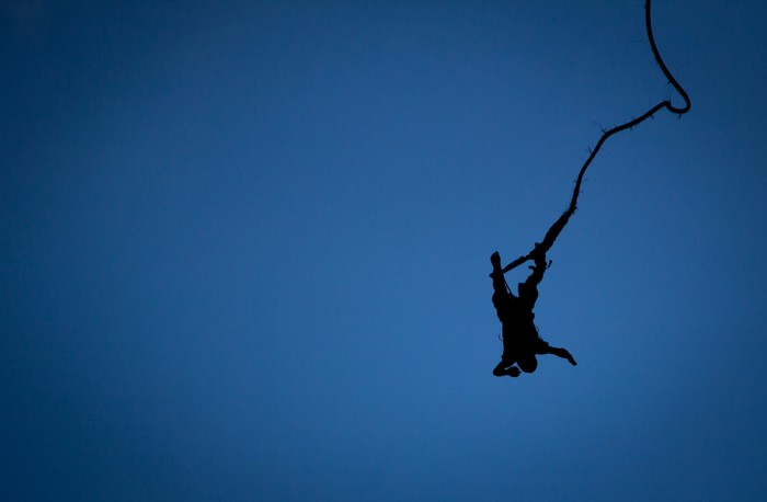 Ilustrasi bungee jumping