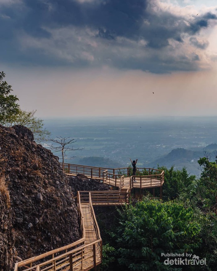 Kota Jogja dari atas perbukitan bantul