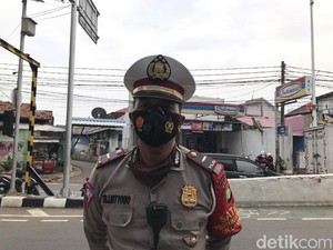 Tak Punya STRP, Ratusan Pengendara Diputar Balik di Lenteng Agung