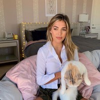 Film terbaru Sisten adalah Midnight in the Switchgrass. Foto: Instagram