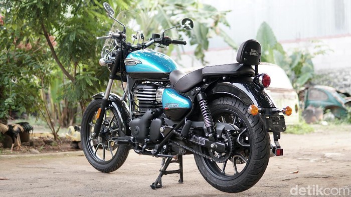 Royal Enfield Meteor 350 Supernova Royal Enfield Meteor 350 Supernova