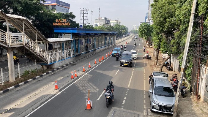 Suasana di pos penyekatan Mampang Prapatan Jaksel (Foto: Annisa/detikcom)