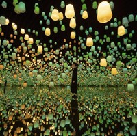 Angka ini melebihi jumlah pengunjung di museum yang sudah jauh lebih dulu dibangun dan populer di seantero dunia. Museum Van Gogh di Belanda, misalnya, berada di urutan dua dengan 2.134.778 pengunjung dalam setahun. Adapun Museum Picasso di Spanyol menarik 1.072.887 pengunjung dan Dali Theatre-Museum ‘hanya’ 819.542 pengunjung. Foto: Instagram/@teamlab_borderless