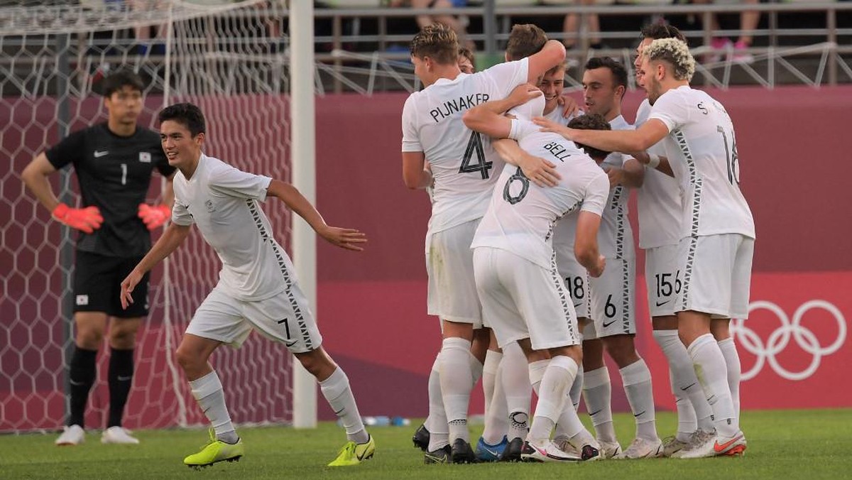 Timnas Selandia Baru meraih kemenangan pertama di Olimpiade setelah menumbangkan Korea Selatan. (Foto: AFP/Shinji Akagi)