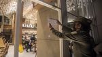 Utak Atik Kebijakan PPKM Kala RI Dijuluki Episentrum COVID Dunia