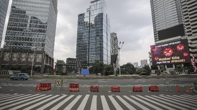 Utak Atik Kebijakan PPKM Kala RI Dijuluki Episentrum COVID Dunia