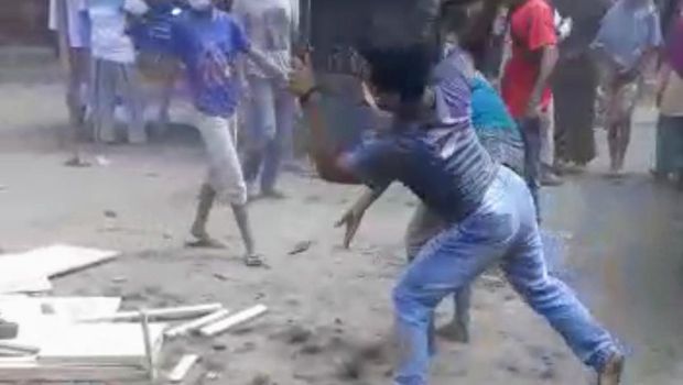 viral warga di situbondo rusak peti jenazah covid-19
