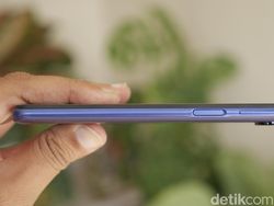 Unboxing Redmi Note 10 5G, HP 5G Murah dari Xiaomi