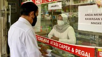 Ada 2 obat antivirus yang ditanyakan Jokowi yakni Oseltamivir dan Favipiravir. Selain itu, Jokowi juga menanyakan ketersediaan obat antibiotik Acetromicin dan vitamin D3 5000UI.