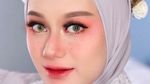 Cantiknya Dinda Hauw Saat Belajar Masak dan Pose OOTD di Kafe