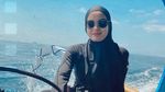 Cantiknya Dinda Hauw Saat Belajar Masak dan Pose OOTD di Kafe