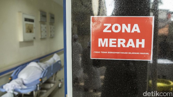 Corona Terus Melonjak, Indonesia Dituding jadi Episentrum Dunia Wajar bila Indonesia dijuluki sebagai episentrum Corona Dunia. Sepekan terakhir tercatat sempat menduduki posisi pertama kasus harian-kematian Corona tertinggi.
