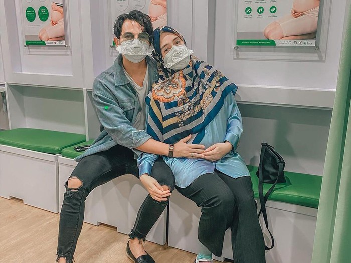 Fairuz A Rafiq Hamil Anak Ketiga