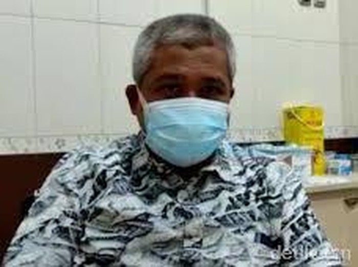 IDI Lamongan membuka layanan konsultasi online bagi warga yang menjalani isolasi mandiri (isoman). Layanan konsultasi gratis ini melalui aplikasi percakapan.