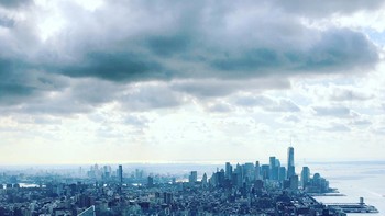 Untitled karya Liz Huang memenangkan kategori City Life. Foto ini diambil menggunakan iPhone X. Foto: Liz Huang/iPhone Photography Awards 2021