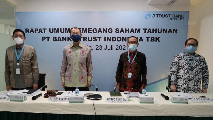 Guna mendorong kinerja Perseroan dalam memenuhi kebutuhan dan memberikan pelayanan terbaik bagi nasabah serta memberikan nilai tambah, J Trust Bank memperkuat permodalan.